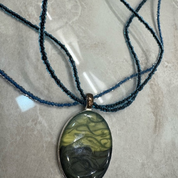 🔥Unique, one-of-a-kind necklace with a beautiful green and black stone pendant, - Picture 6 of 6